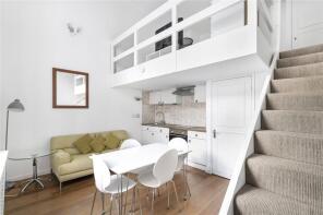4, 25 Mountford House, Britton Street, London EC1M 5NY