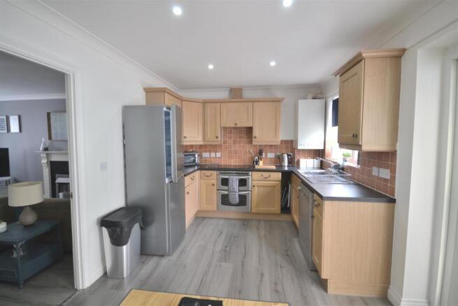 Kitchen.JPG