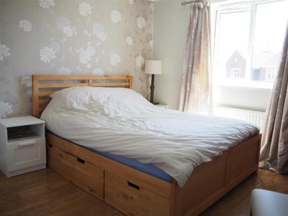 Master Bedroom 762