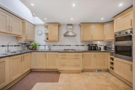 Chesterton House, Chesterton Lane, Cirencester, Gloucestershire, GL7