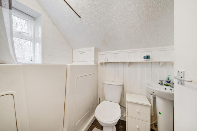 2 bed Semi-Detached for sale Image 11