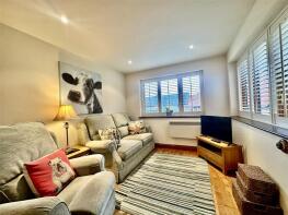 Mollington House, Southam Road, Banbury OX17 1AX