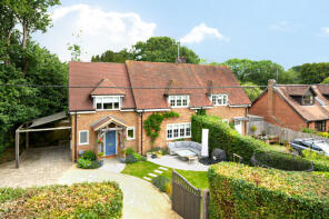 2, Moat Lane Cottages, Moat Lane, Great Missenden HP16 9BT