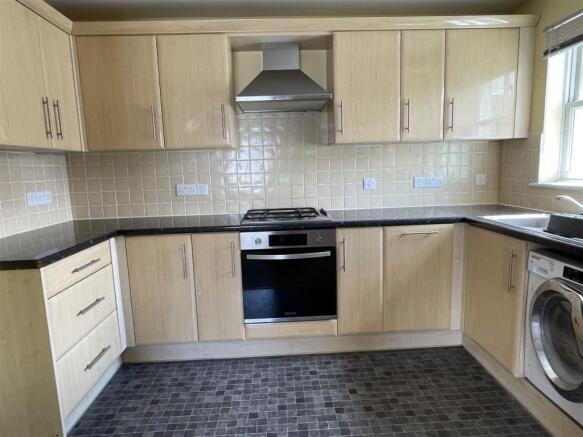 Kitchen: