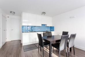 7, 155 Pickstock Court, Gray's Inn Road, London WC1X 8UE