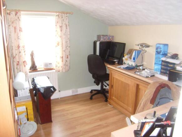 BEDROOM 3