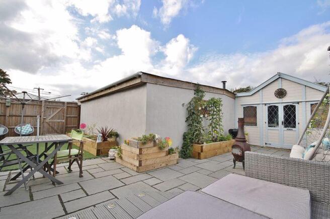 Rear Garden &a...