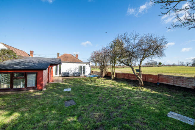 Dinton-23