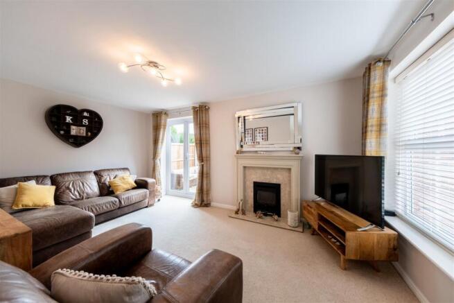23 Pinewood Road-001.jpg