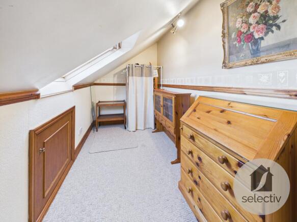 4 bed Semi-Detached for sale Image 12