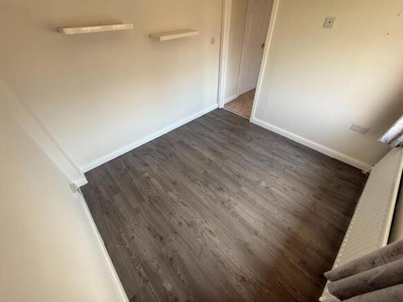 2 bed Semi-Detached to rent Image 6