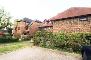 Flat 1, 23b The Mount, St James' Road, Sutton SM1 2BB