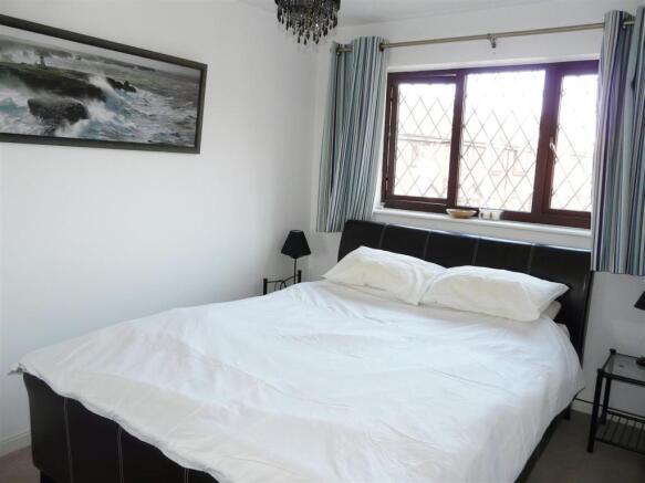 bed 1