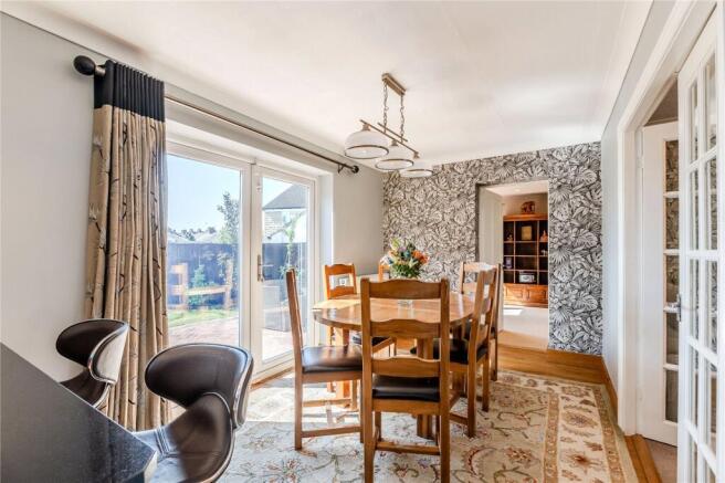 4 bed House for sale Image 12