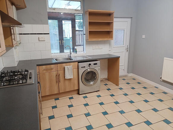 21 Fenton Street, Rotherham, S61 1LQ photo 4