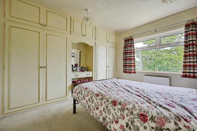 3 bed Semi-Detached for sale Image 6