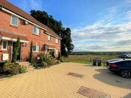 4, Withers Walk, Blackwater, Camberley GU17 9FQ
