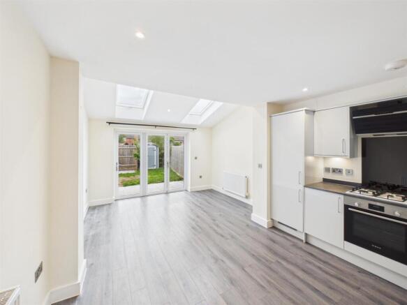 Kitchen/Dining