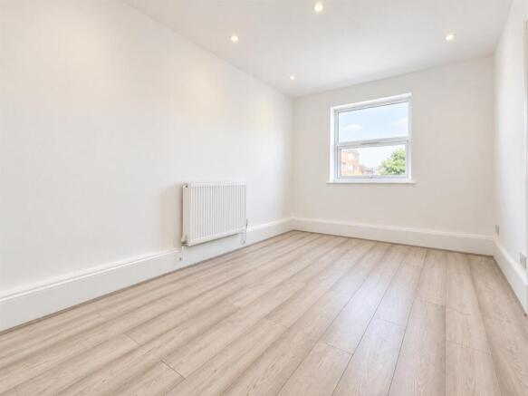 03 Bedroom One.jpg