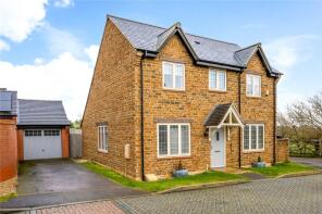 16, Tarvers Way, Banbury OX17 3FR