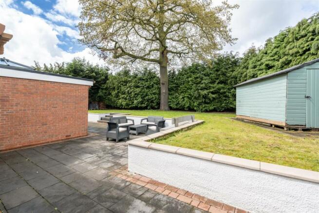 16 Finwood Close-2_lo.jpg