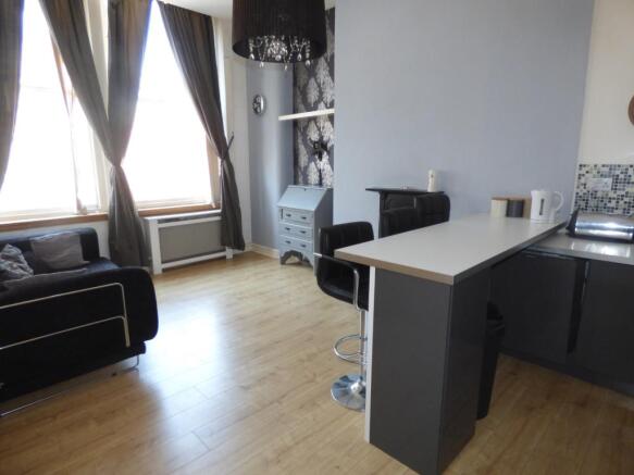 Lounge/kitchen