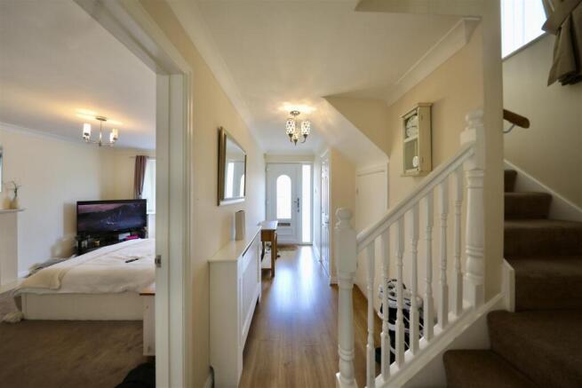 3 bed Detached for sale Image 12