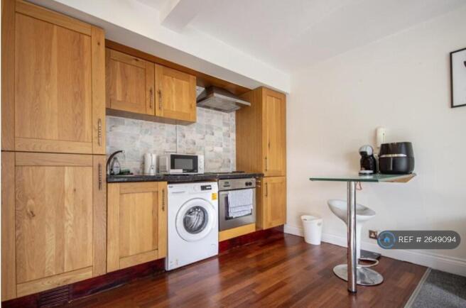 Modern & Well-Equippped Kitchen