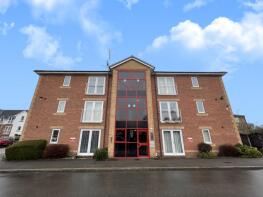 12, Lagentium Plaza, Castleford WF10 4PP