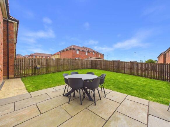 4 bed Detached for sale Image 12