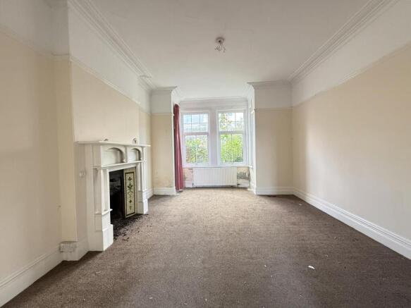 College Avenue 26 - Lounge Front.jpg