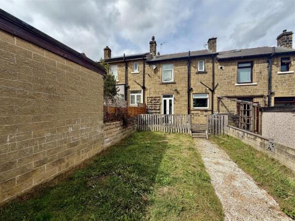 3 bed Terraced for sale Image 4