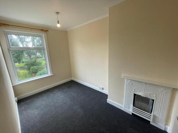3 bed Terraced to rent Image 7