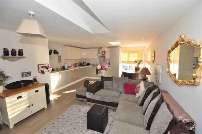 Lounge 1