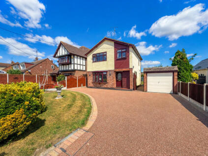 Poplars Avenue, Hawkwell, SS5 4