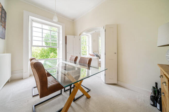 8 Queens Parade, Cheltenham, GL50 photo 4