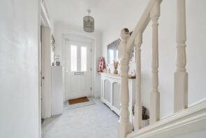 33, Collier Row Lane, Romford RM5 3BL