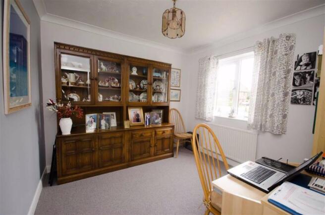 STUDY/PLAY ROOM
