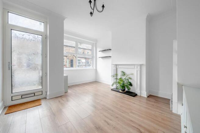 2 bed Terraced for sale Image 4