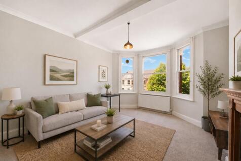 St. Quintin Avenue, London, W10