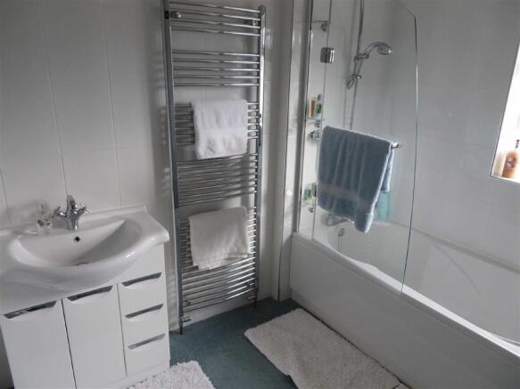 RE-FITTED BATHROOM
