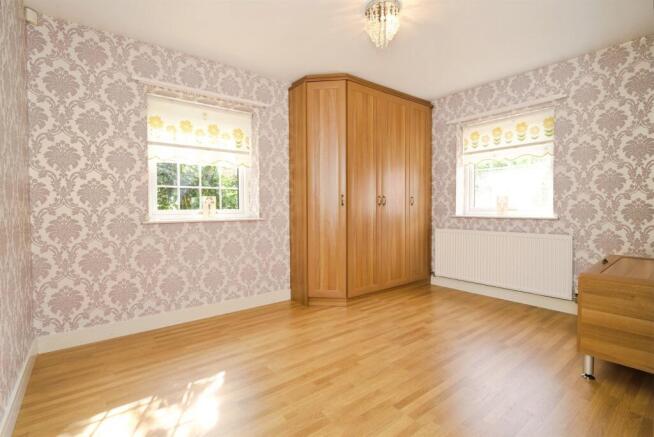3 bed Detached Bungalow for sale Image 9