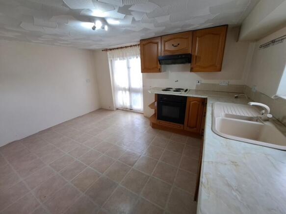 Kitchen/ dining room