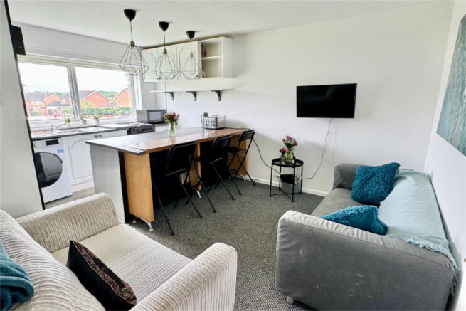 Lounge/Kitchen