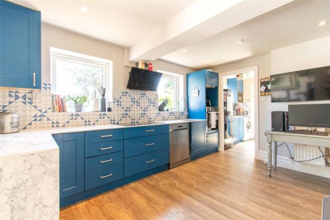 Mostyn Avenue, Heswall, Wirral photo 4