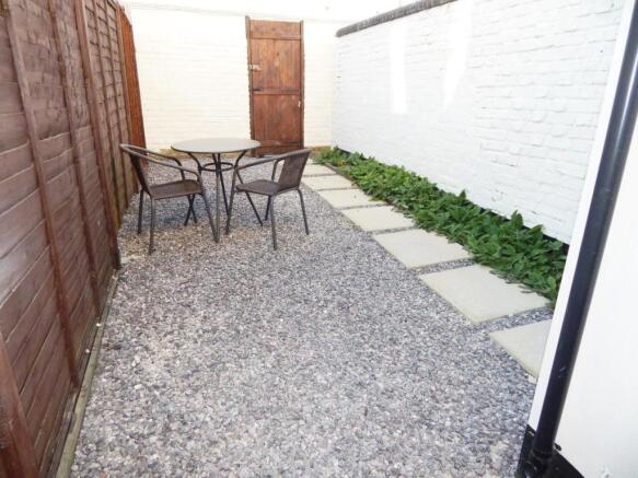 garden1.jpg