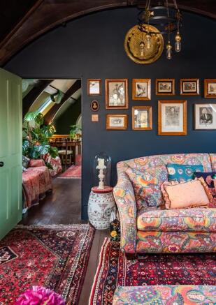 SITTING ROOM