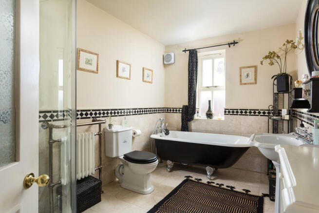 Ensuite