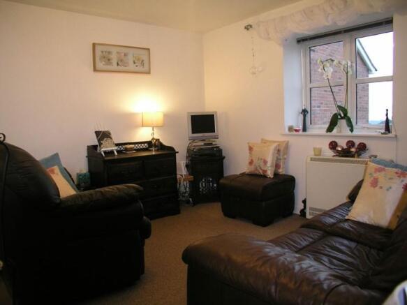 LOUNGE AREA