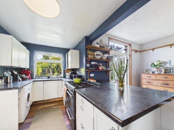 3 bed Semi-Detached for sale Image 5